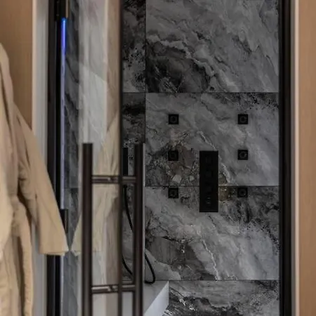 Suitedreams - Bali *